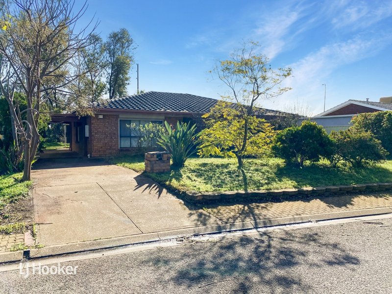 Photo - 17 Carabeen Crescent, Andrews Farm SA 5114 - Image 2