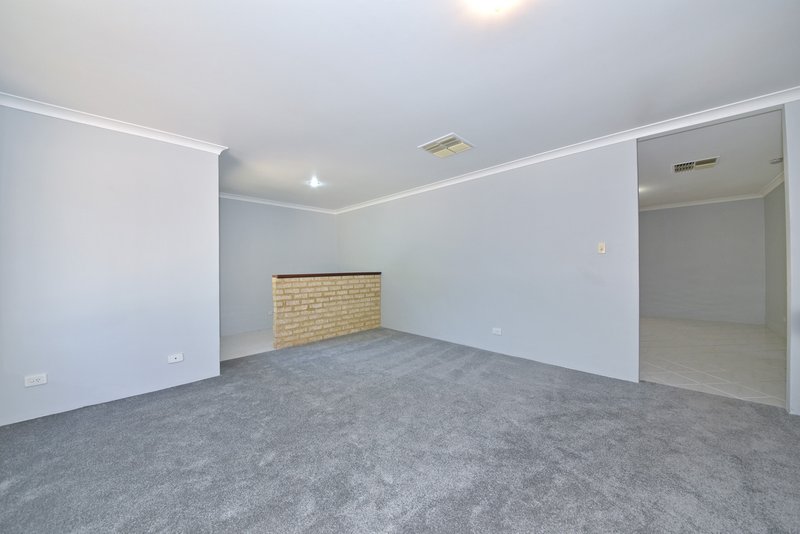 Photo - 17 Carberry Square, Clarkson WA 6030 - Image 4