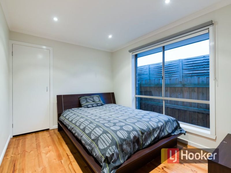 Photo - 17 Cardamon Drive, Hallam VIC 3803 - Image 11