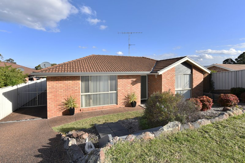 Photo - 17 Carinda Avenue, Edgeworth NSW 2285 - Image 1