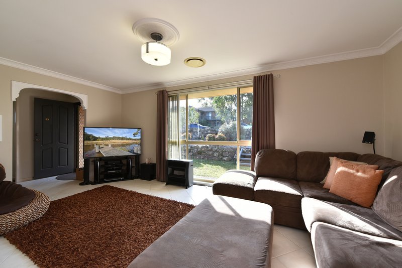 Photo - 17 Carinda Avenue, Edgeworth NSW 2285 - Image 5