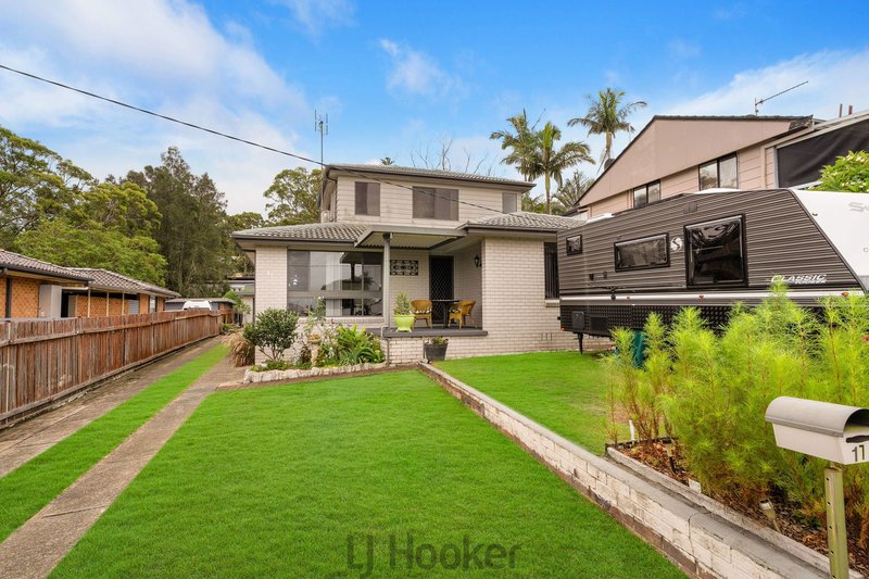 Photo - 17 Carlisle Row, Fishing Point NSW 2283 - Image 1