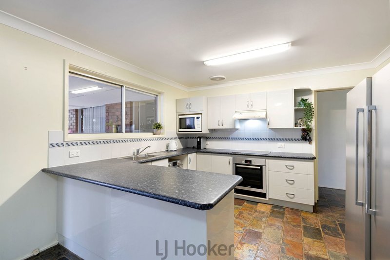 Photo - 17 Carlisle Row, Fishing Point NSW 2283 - Image 8