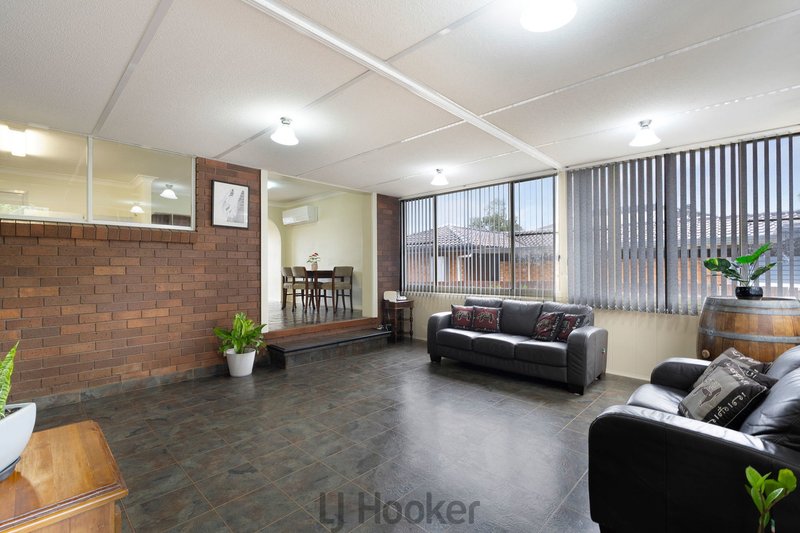 Photo - 17 Carlisle Row, Fishing Point NSW 2283 - Image 9