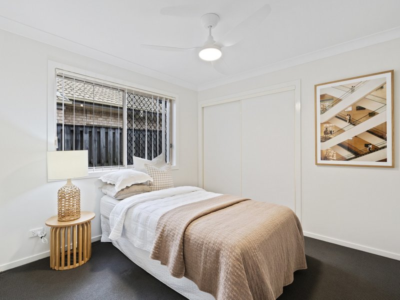 Photo - 17 Carmarthen Circuit, Pacific Pines QLD 4211 - Image 13