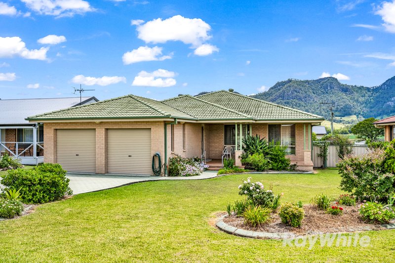 17 Carter Crescent, Gloucester NSW 2422