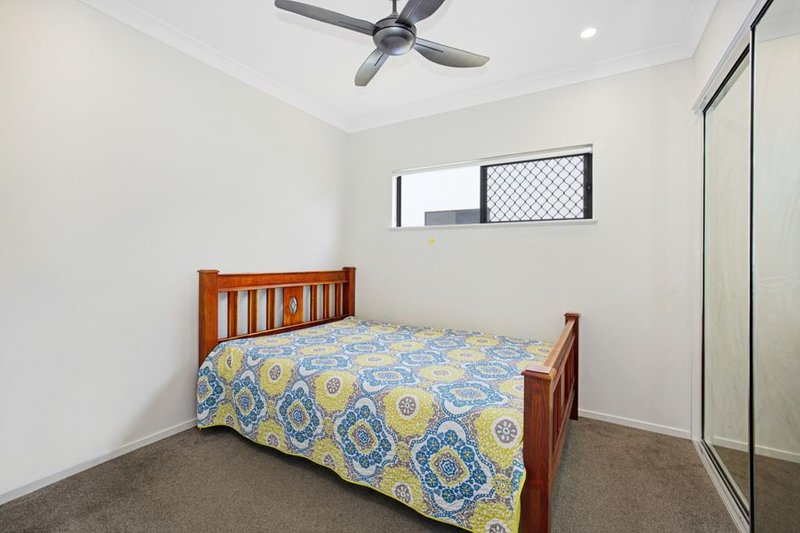 Photo - 17 Castleview Lane, Garbutt QLD 4814 - Image 8