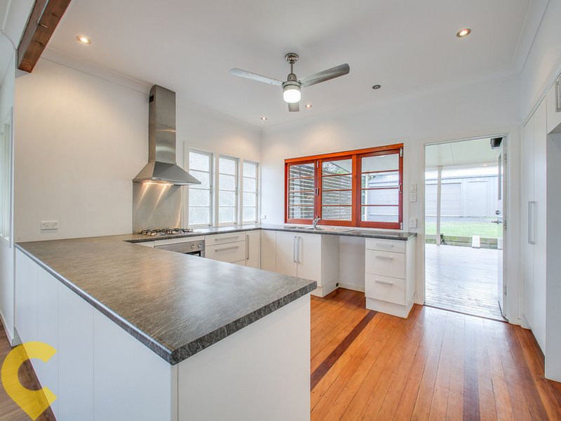 Photo - 17 Castling Street, Stafford QLD 4053 - Image 4