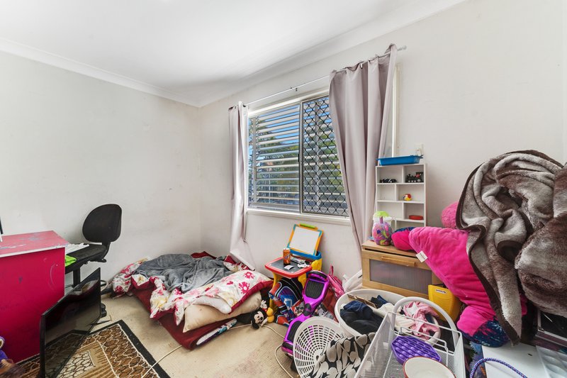 Photo - 17 Catalina Street, Loganlea QLD 4131 - Image 9