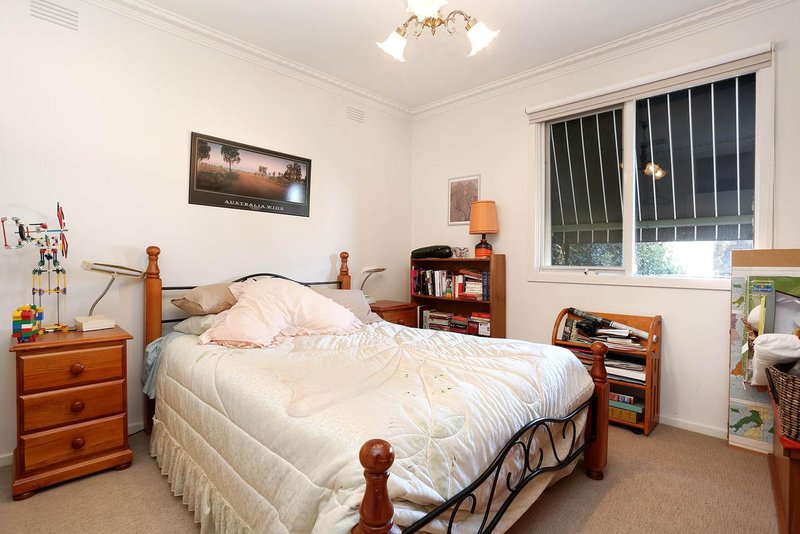 Photo - 17 Caton Avenue, Coburg VIC 3058 - Image 10