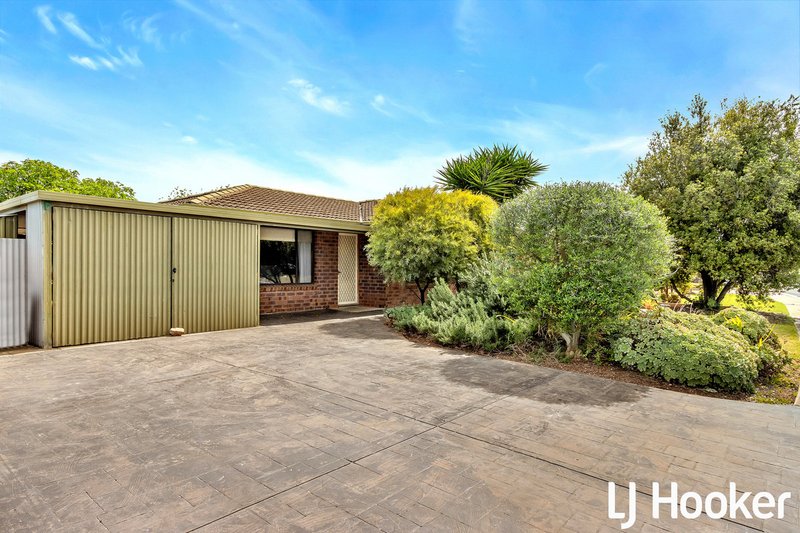 Photo - 17 Causby Crescent, Willaston SA 5118 - Image 2