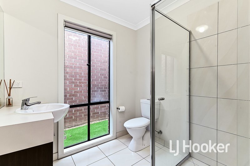 Photo - 17 Cavendish Avenue, Clyde VIC 3978 - Image 12