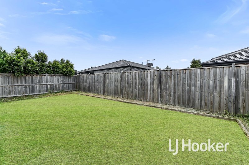 Photo - 17 Cavendish Avenue, Clyde VIC 3978 - Image 13