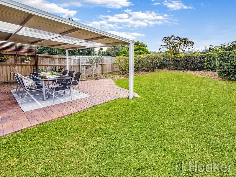 Photo - 17 Cedar Street, Cannon Hill QLD 4170 - Image 10