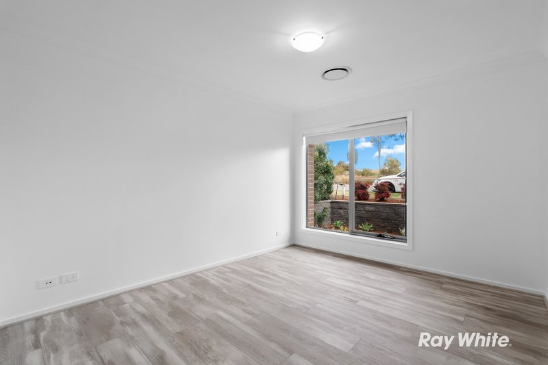 Photo - 17 Ceres Way, Box Hill NSW 2765 - Image 4