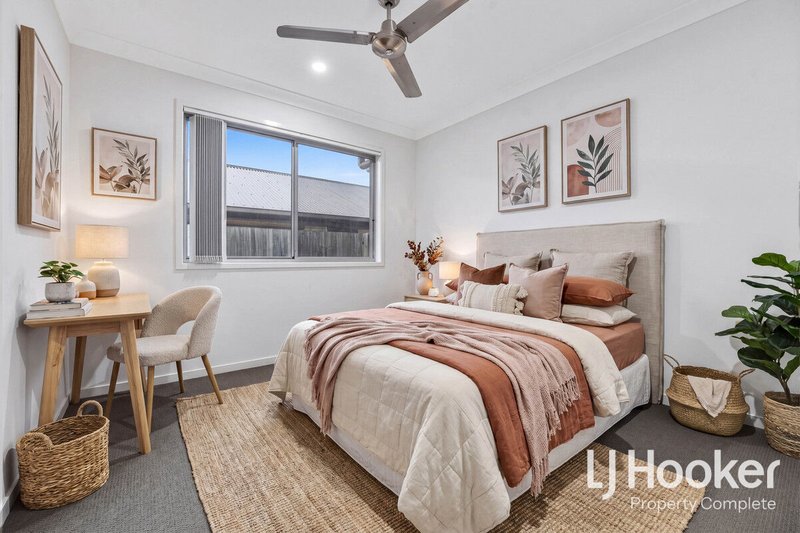 Photo - 17 Chalk Street, Yarrabilba QLD 4207 - Image 11