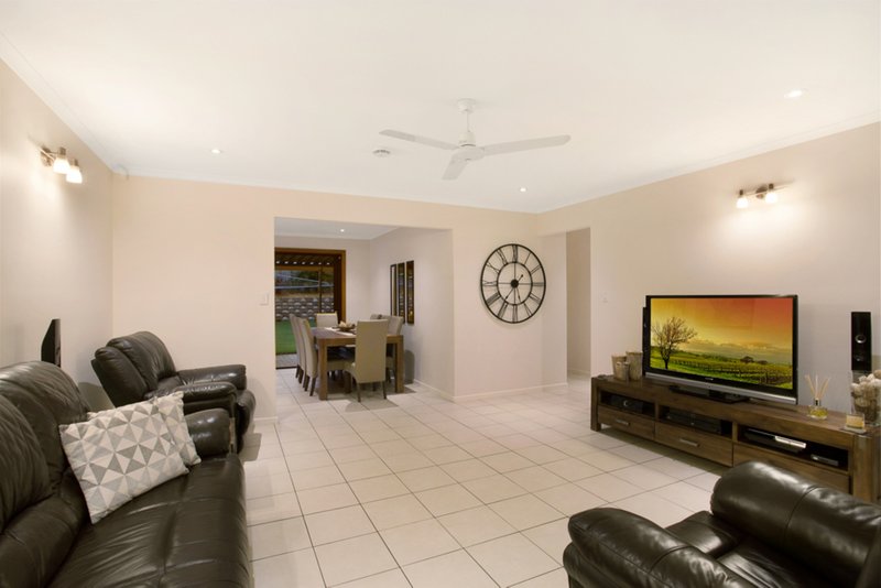 Photo - 17 Cheshire Street, Kippa-Ring QLD 4021 - Image 3