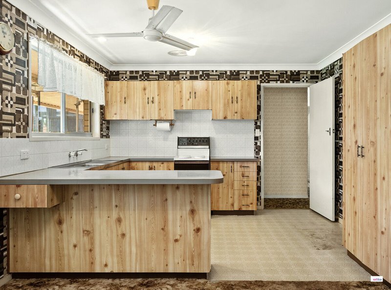 Photo - 17 Chilcote Street, North Toowoomba QLD 4350 - Image 5
