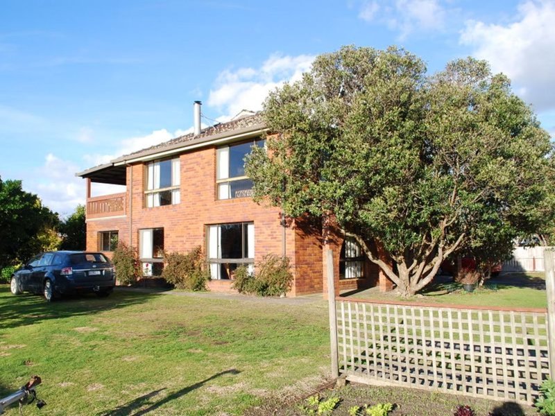 Photo - 17 Church Street, Wynyard TAS 7325 - Image 4