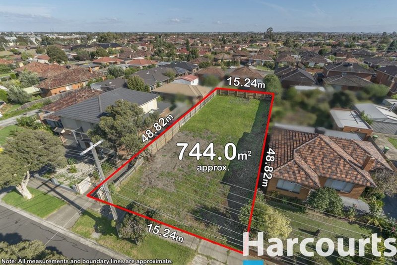 17 Clarke Street, Thomastown VIC 3074