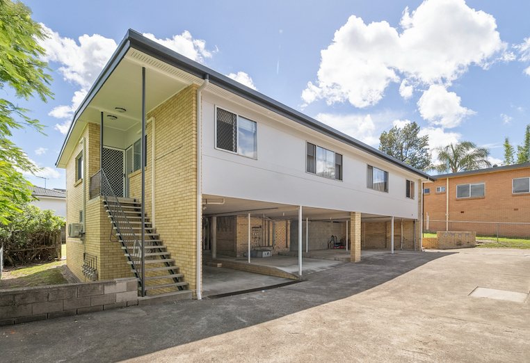 Photo - 17 Clegg Parade, Newmarket QLD 4051 - Image 1