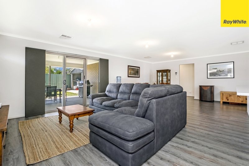 Photo - 17 Clementine Avenue, Munno Para SA 5115 - Image 5