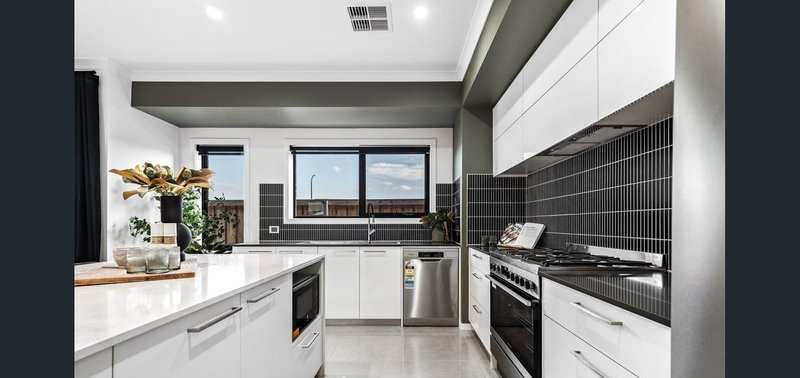 Photo - 17 Clements Street, Officer South VIC 3809 - Image 6