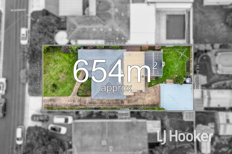 Photo - 17 Cloverset Avenue, Narre Warren VIC 3805 - Image 18