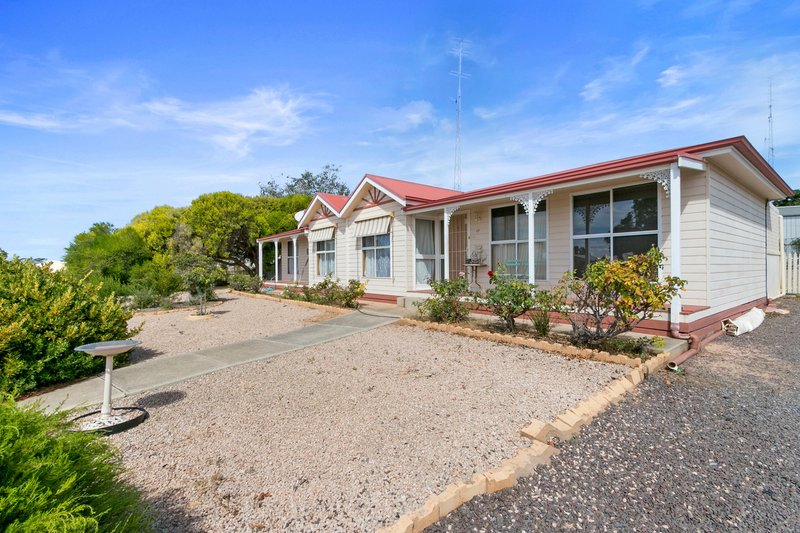 Photo - 17 Coast Road, Moonta Bay SA 5558 - Image 4