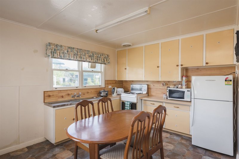 Photo - 17 Cohen Street, Rosebery TAS 7470 - Image 4