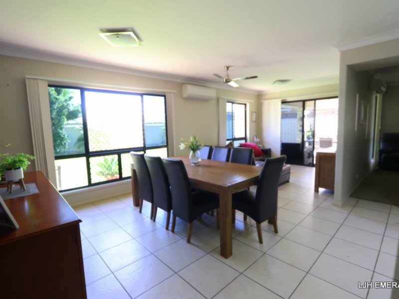 Photo - 17 Coldstream Street, Emerald QLD 4720 - Image 4