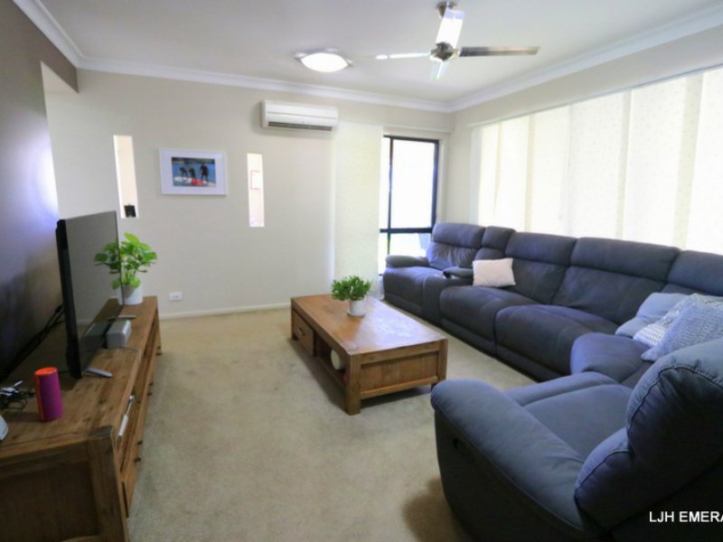 Photo - 17 Coldstream Street, Emerald QLD 4720 - Image 7