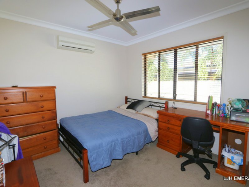 Photo - 17 Coldstream Street, Emerald QLD 4720 - Image 11