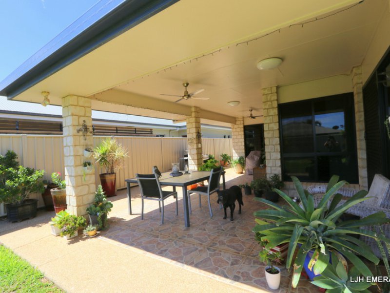 Photo - 17 Coldstream Street, Emerald QLD 4720 - Image 17