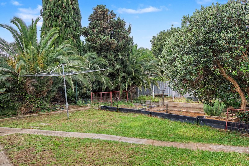 Photo - 17 Collins Street, Elizabeth Downs SA 5113 - Image 11