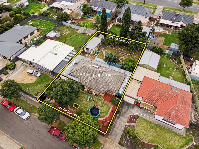 Photo - 17 Collins Street, Elizabeth Downs SA 5113 - Image 13