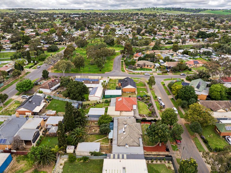 Photo - 17 Collins Street, Elizabeth Downs SA 5113 - Image 16