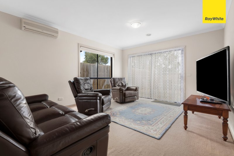 Photo - 17 Colonus Street, Kurunjang VIC 3337 - Image 8