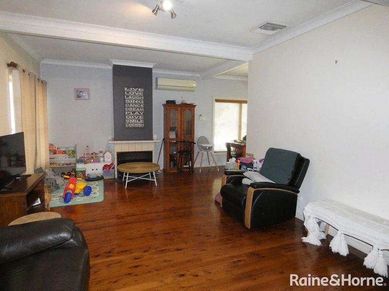 Photo - 17 Condor Crescent, Moree NSW 2400 - Image 4