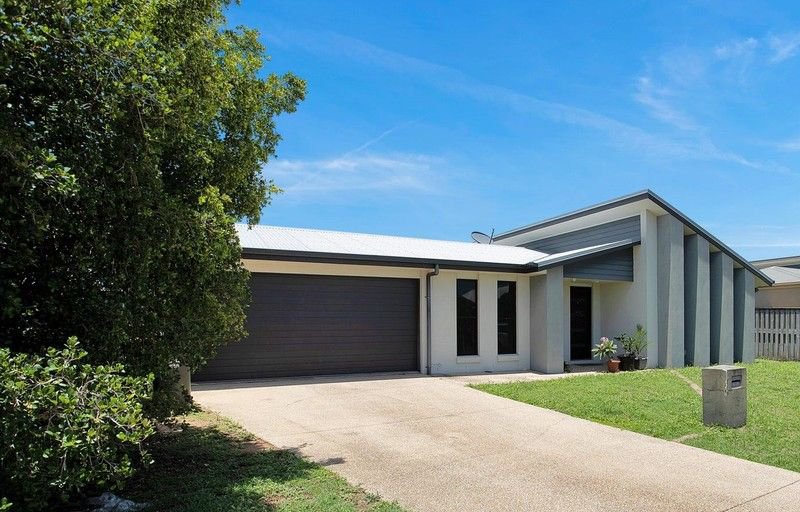 Photo - 17 Coogee Terrace, Blacks Beach QLD 4740 - Image 1