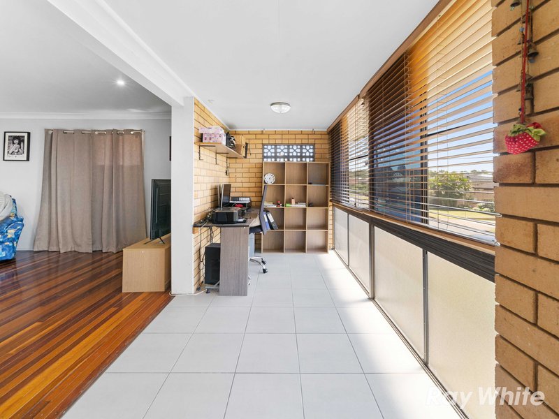 Photo - 17 Cooinda Street, Eastern Heights QLD 4305 - Image 6