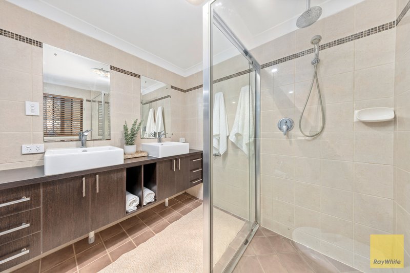 Photo - 17 Cook Close, Emerald QLD 4720 - Image 12
