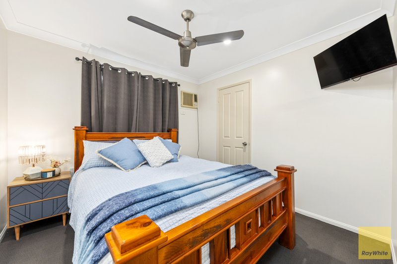 Photo - 17 Cook Close, Emerald QLD 4720 - Image 13