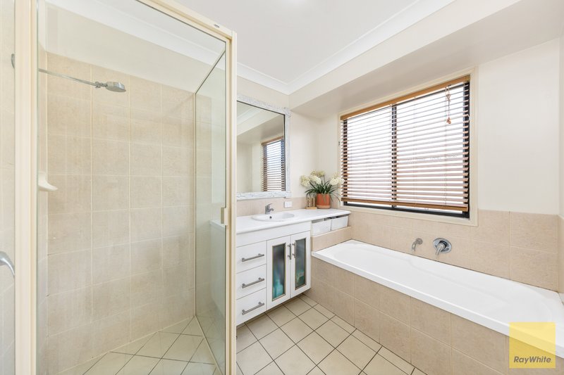 Photo - 17 Cook Close, Emerald QLD 4720 - Image 21