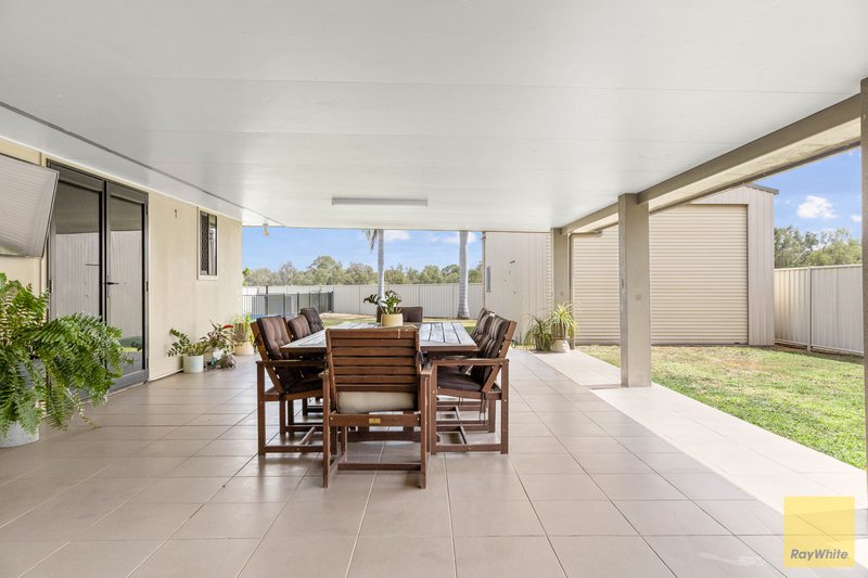 Photo - 17 Cook Close, Emerald QLD 4720 - Image 24