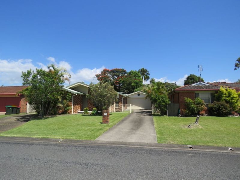 17 Cook Dr , South West Rocks NSW 2431