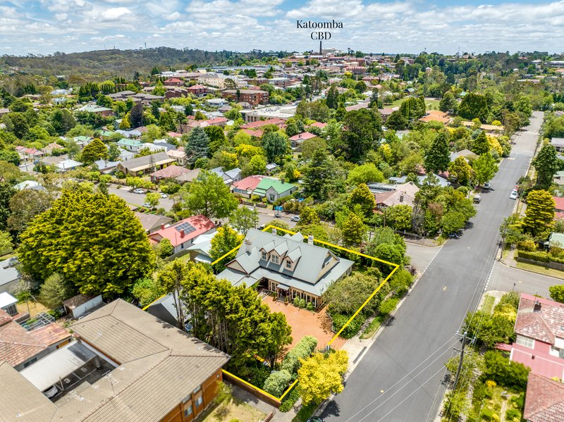 Photo - 17 Coomonderry Street, Katoomba NSW 2780 - Image 24