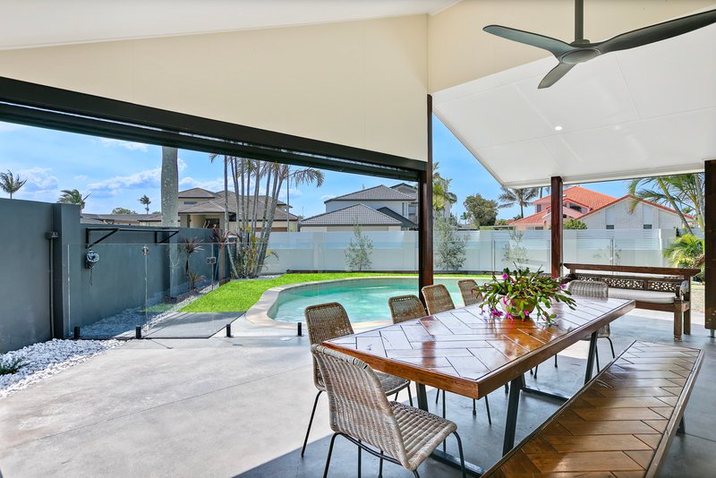 Photo - 17 Coppabella Crescent, Mooloolaba QLD 4557 - Image 4