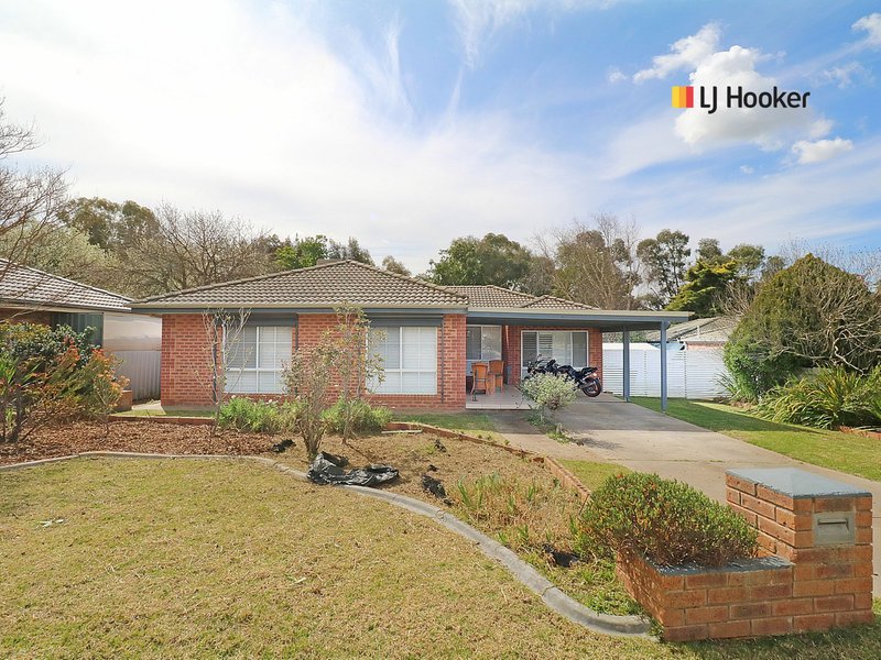 17 Corella Place, Estella NSW 2650