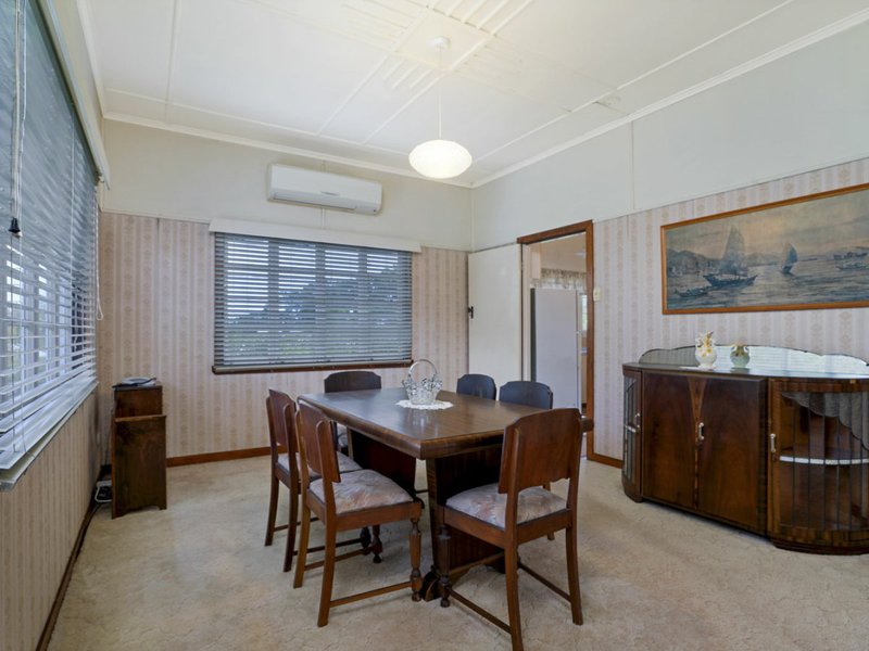 Photo - 17 Cormack Street, Sherwood QLD 4075 - Image 7